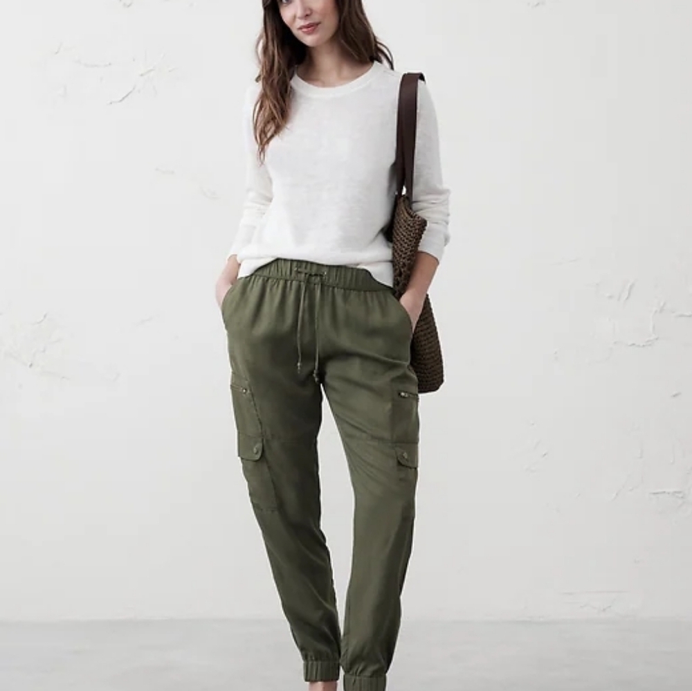 Banana Republic Women's Steel Green Tencel Cargo Jogger Size Large